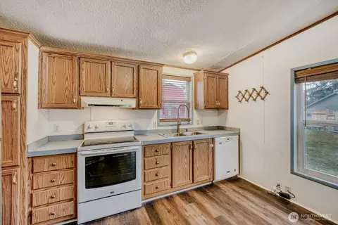 28320 13th Ave E, Roy, WA 98580 photo 7