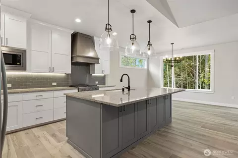 Kitchen - 1529 Lockridge Loop E, Enumclaw, WA 98022 photo 1 of 6