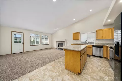 Living - 18714 17th Ave E, Spanaway, WA 98387 photo 5 of 7