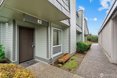 12600 4th Ave W #7H, Everett, WA 98204