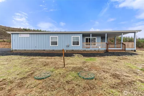 1655 Ferrier Rd, Winlock, WA 98596 photo 3