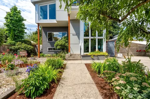 10045 9th Ave SW, Seattle, WA 98146