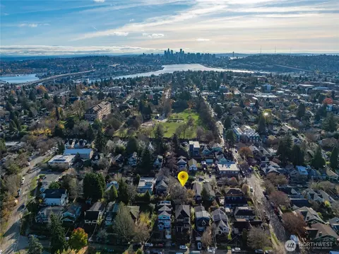 2116 N 51st St, Seattle, WA 98103