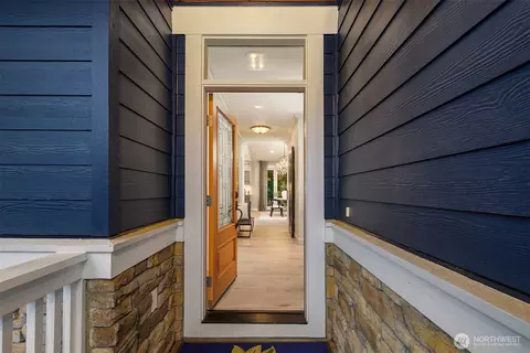 Entry Way - 1278 Haystack Ave SE, North Bend, WA 98045 photo 1 of 2