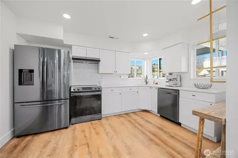 409 N Cedar St, Chelan, WA 98816 photo 6