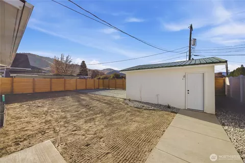 409 N Cedar St, Chelan, WA 98816 photo 26