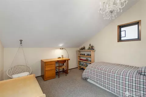 Bedroom - 70 Twin View Dr, Sequim, WA 98382 photo 2 of 2