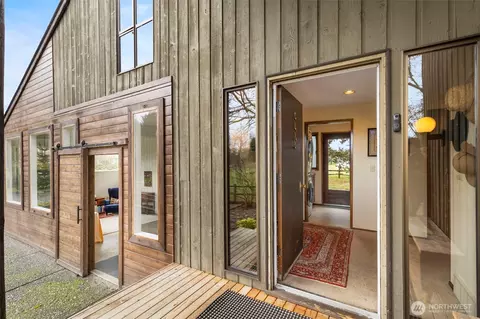 Entry Way - 70 Twin View Dr, Sequim, WA 98382 photo 1 of 4