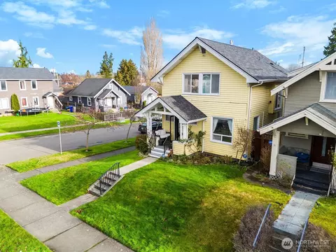 2201 Rockefeller Ave, Everett, WA 98201 photo 2