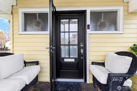 2201 Rockefeller Ave, Everett, WA 98201 photo 3