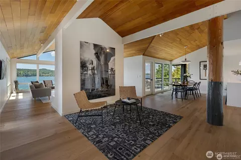 Entry Way - 8256 Orcas Rd, Eastsound, WA 98245 photo 1 of 1