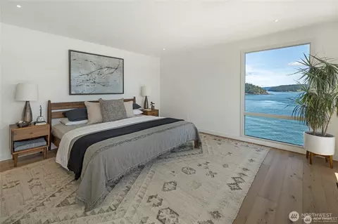 Bedroom - 8256 Orcas Rd, Eastsound, WA 98245 photo 1 of 3
