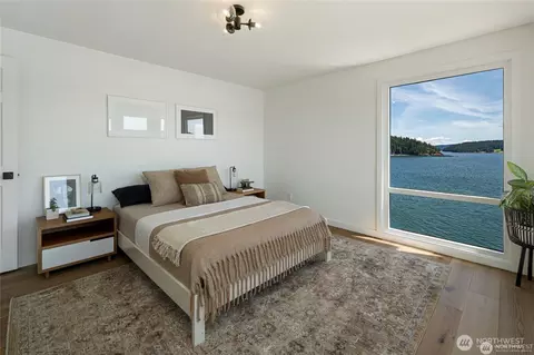 Bedroom - 8256 Orcas Rd, Eastsound, WA 98245 photo 2 of 3