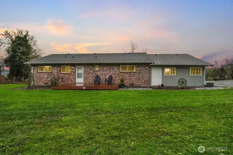 168 Middlecrest Dr, Toledo, WA 98591