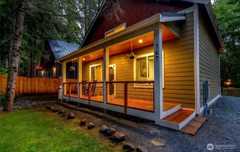 167 Paradise Dr, Ashford, WA 98304