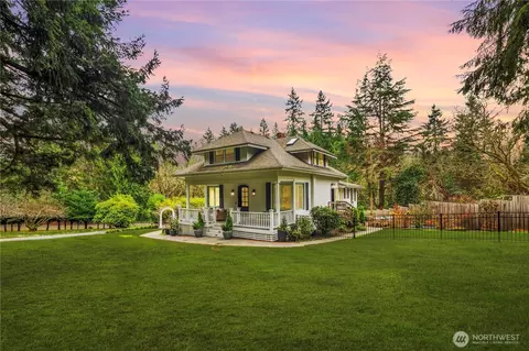 641 NW 175th St, Shoreline, WA 98177