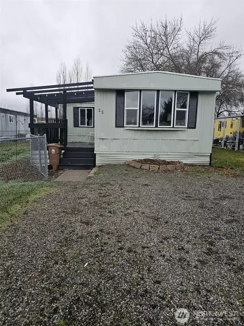 11705 N Wilson St #A25, Mead, WA 99021