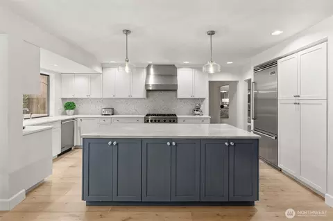 21845 NE 30th Pl, Sammamish, WA 98074
