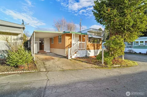 18501 52nd Ave W #76, Lynnwood, WA 98037