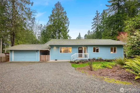 5808 NE Foster Rd, Bainbridge Island, WA 98110