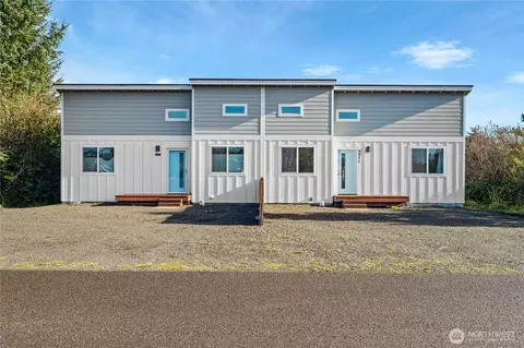944 Wawona Ave #B, Ocean Shores, WA 98569