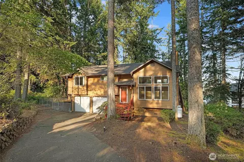 11736 Brian Ln NW, Silverdale, WA 98383
