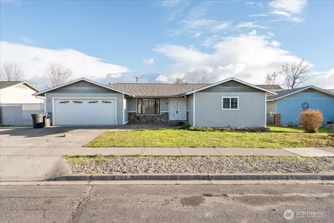225 Bandra Dr, Walla Walla, WA 99362