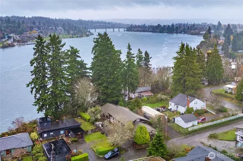 2608 Stevens Dr, Bremerton, WA 98312