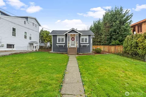 1012 1st St, Kirkland, WA 98033
