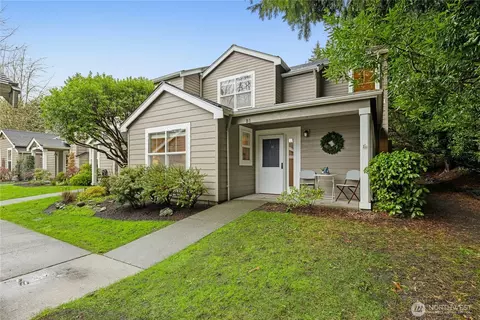 1240 Weaver Rd NW #B1, Bainbridge Island, WA 98110