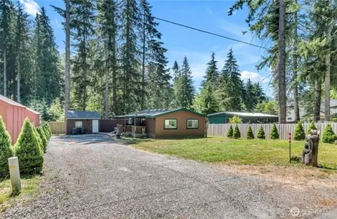 31116 553rd St E, Ashford, WA 98304