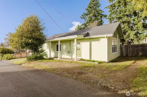 1104 E 31st St, Bremerton, WA 98310