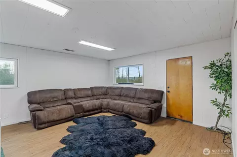 Other - 8 Trinity Pl, Cosmopolis, WA 98537 photo 2 of 7