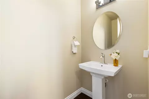 Bath - 20326 126th Ave NE, Bothell, WA 98011 photo 1 of 6