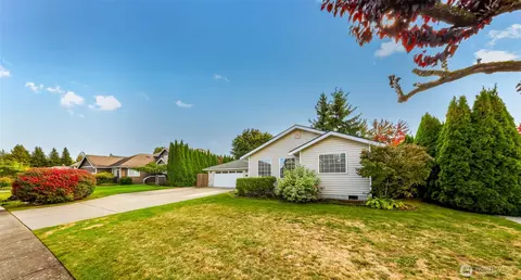 1112 N Cascade Ct, Lynden, WA 98264