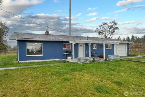 163 Cliff Robinson Ln, Sequim, WA 98382