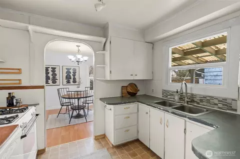 Kitchen - 1715 Mcdougall Ave, Everett, WA 98201 photo 1 of 1