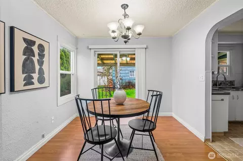 Dining - 1715 Mcdougall Ave, Everett, WA 98201 photo 1 of 2