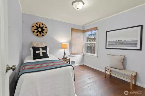 Bedroom - 1715 Mcdougall Ave, Everett, WA 98201 photo 2 of 2