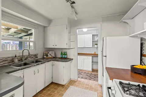 Other - 1715 Mcdougall Ave, Everett, WA 98201 photo 2 of 8