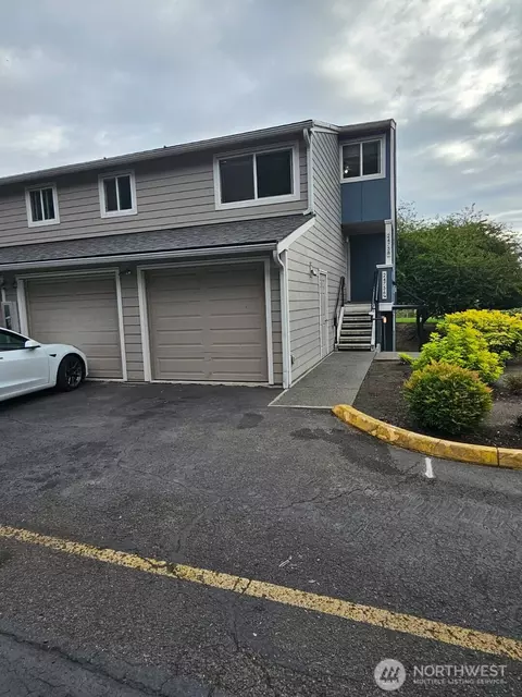 24758 45th Pl S, Kent, WA 98032