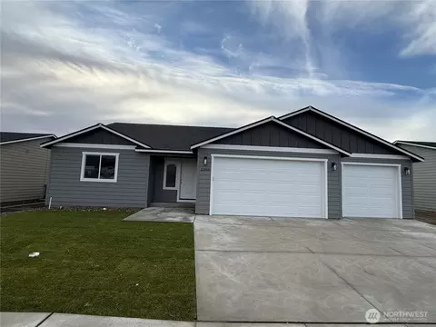 2388 2nd St SE, East Wenatchee, WA 98802