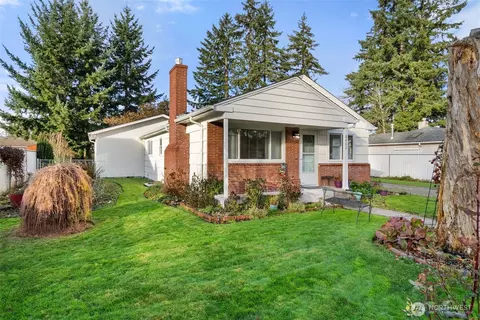 8402 Leona Way SW, Lakewood, WA 98499