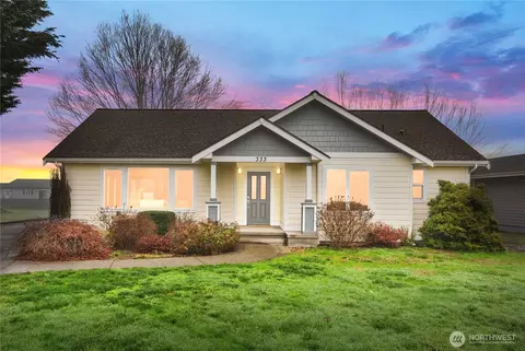 333 10th Ave N, Algona, WA 98001