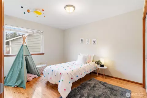 Bedroom - 3205 179th Pl SE, Bothell, WA 98012 photo 5 of 6