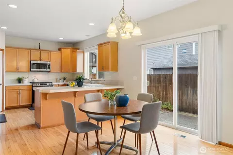 Dining - 3205 179th Pl SE, Bothell, WA 98012 photo 2 of 4