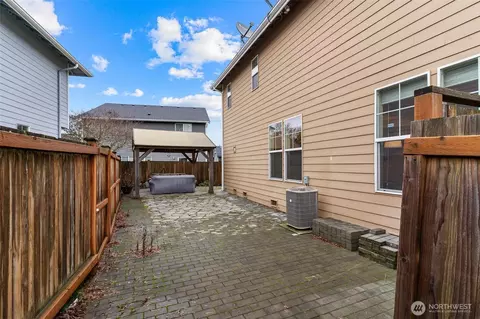 Exterior - 3205 179th Pl SE, Bothell, WA 98012 photo 6 of 7