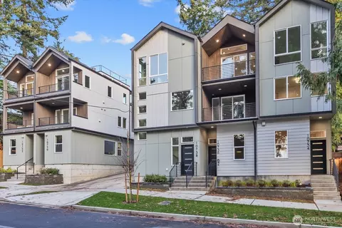 10738 Interlake Ave N, Seattle, WA 98133