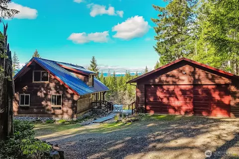 62 NE Southridge Dr, Belfair, WA 98528