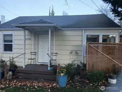 17304 97th Pl SW, Vashon, WA 98070